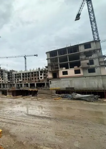 Фото со стройки  за 9, 2024