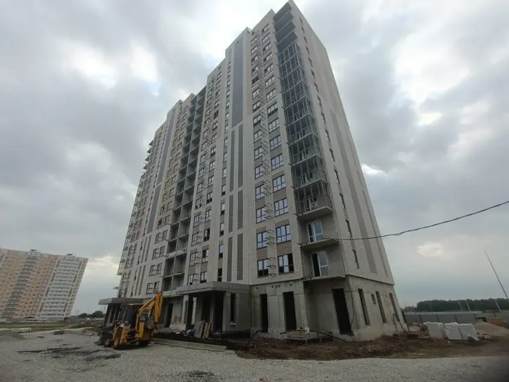 Фото со стройки  за 8, 2025